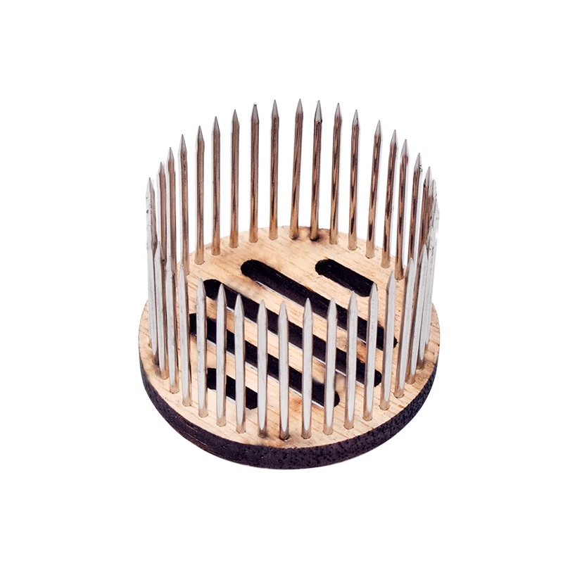 QT-004W  Wooden Queen Cage